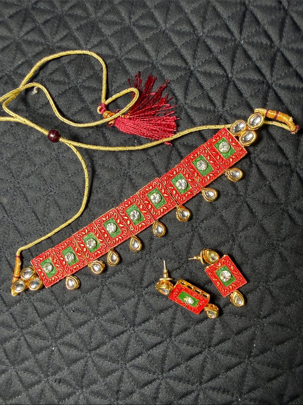 Red and Green Traditional Women's Necklace Set with Gold Accents